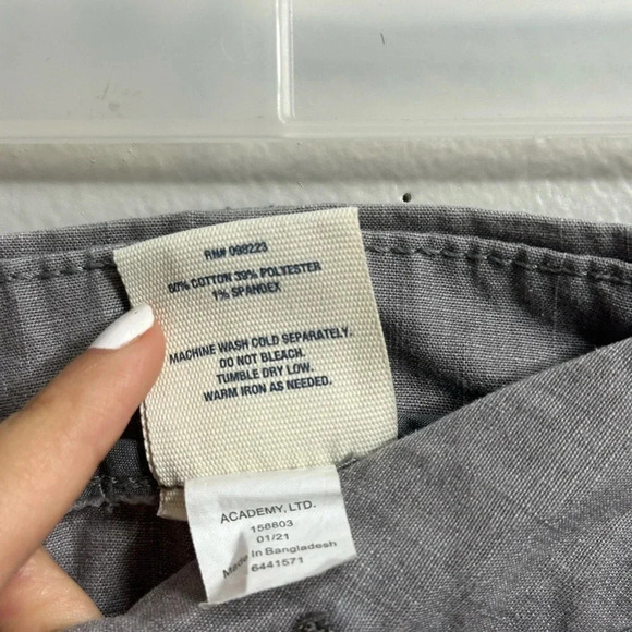 Magellan Outdoors Women Gray Casual Shorts Size 6 - Picture 5 of 9